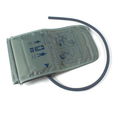 กล่อง Sphygmomanometer จิ้ม NIBP จิ้ม ผู้ใหญ่กล่อง Sphygmomanometer ท่อเดียว 22-32cm